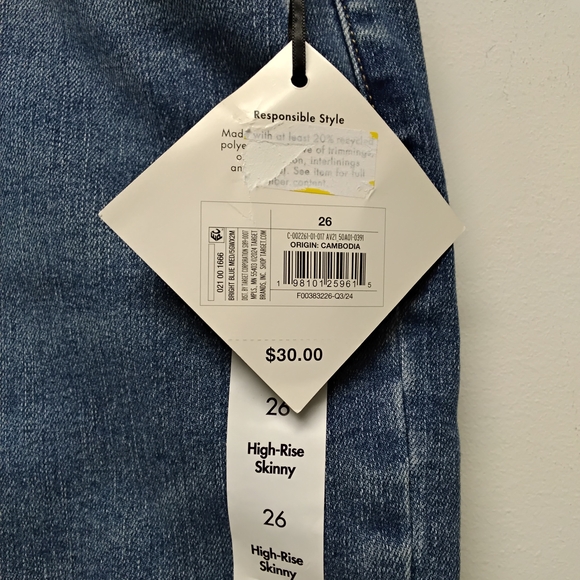 Womens Skinny Jeans Size 26 Medium Wash #341 - Picture 2 of 9